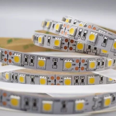 12w 12v 24v 10mm 60 светодиодов Rgb 5050 Smd Гибкий светодиодный светодиодный свет с многоцветным освещением