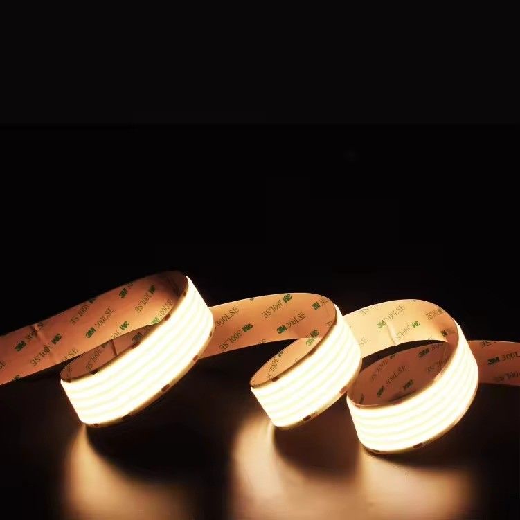 Сверхширокие 1600LED Ultra Wide COB LED Strip 80 Индекс цветопередачи IP20 Рейтинг 30000 рабочих часов для проекта